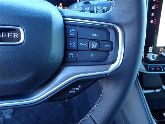 New 2026 Jeep Grand Wagoneer 4WD w/ Premium Group I image 17