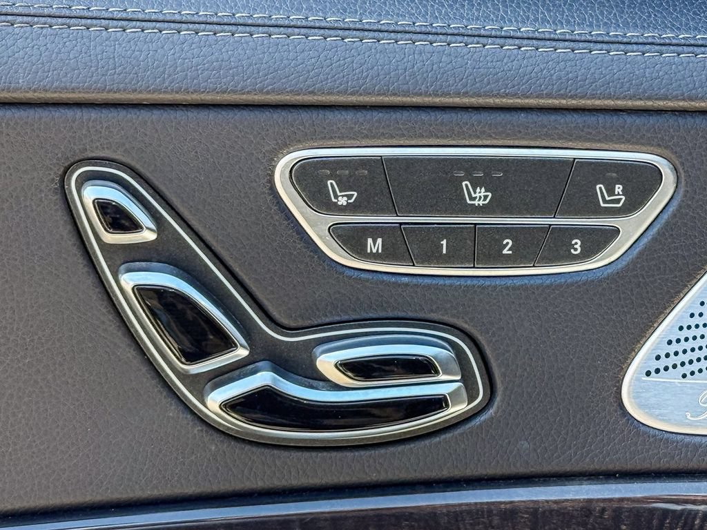 Used 2019 Mercedes-Benz S 560 Sedan image 23