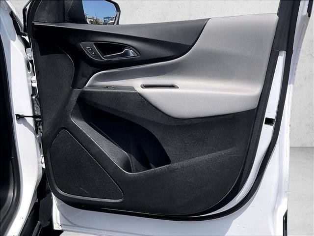 Certified 2024 Chevrolet Equinox LS w/ LS Convenience Package FWD image 18