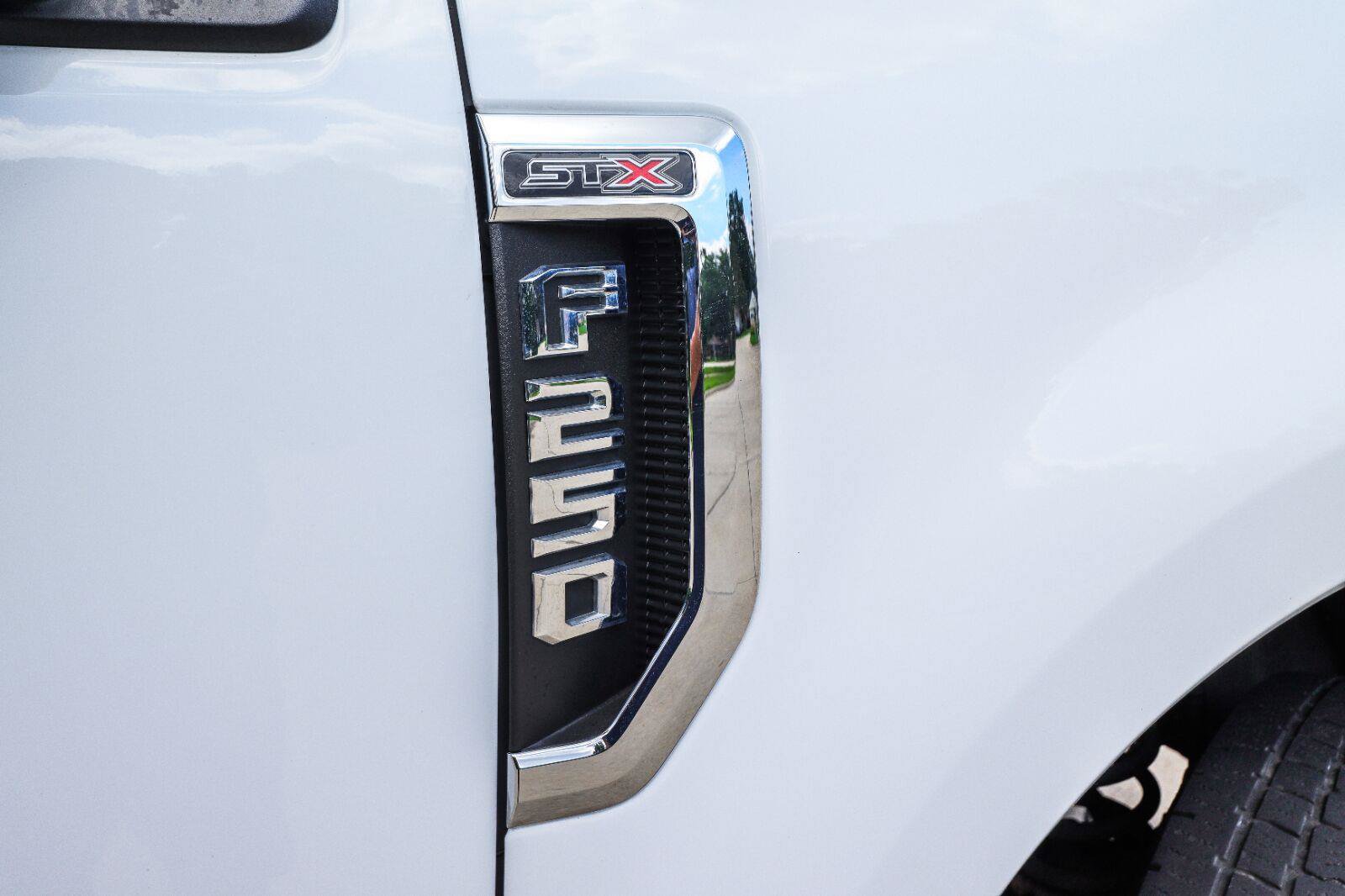 Used 2022 Ford F250 XL w/ STX Appearance Package AWD/4WD image 19