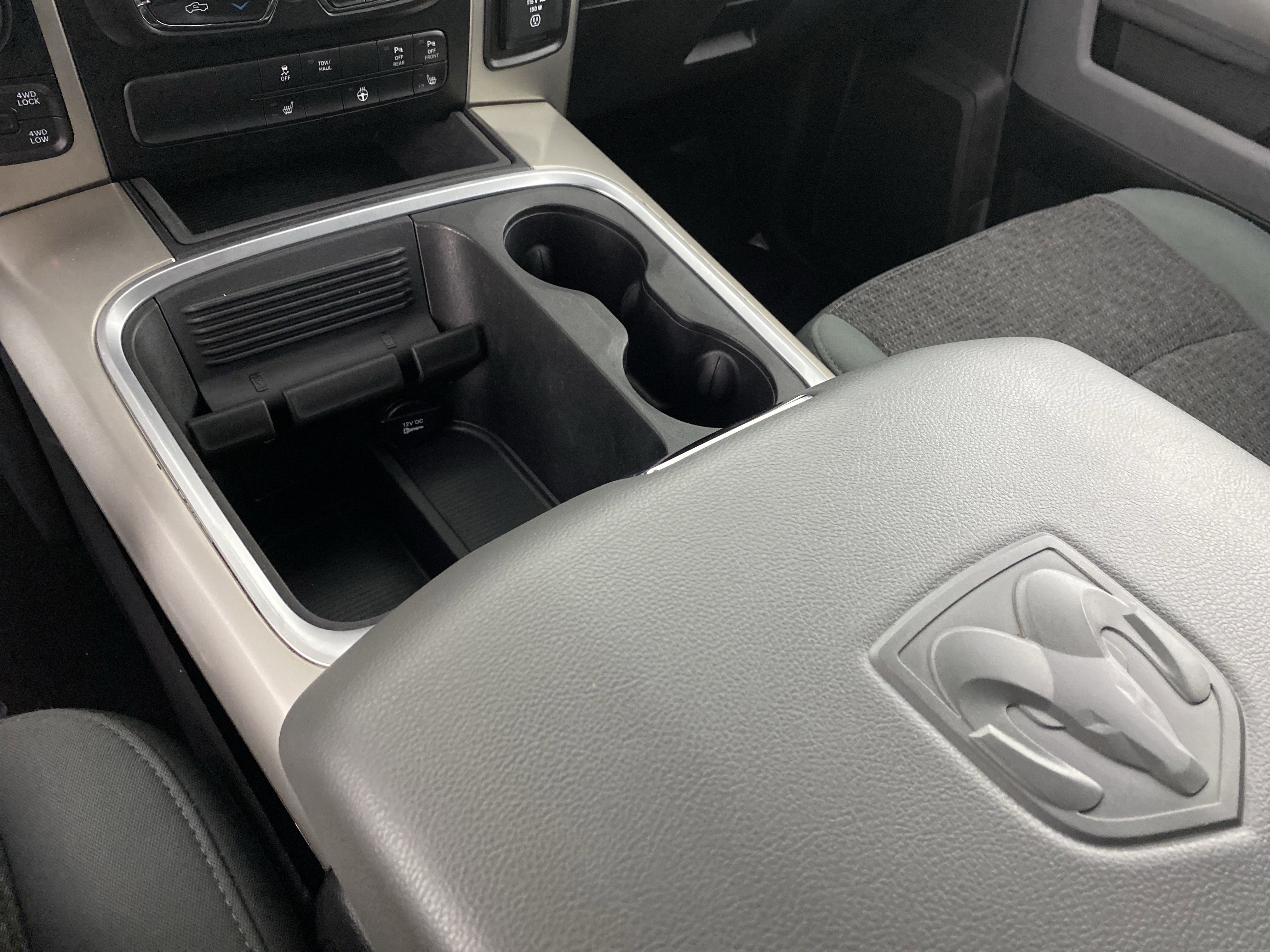 Used 2017 RAM 1500 Big Horn AWD/4WD image 30