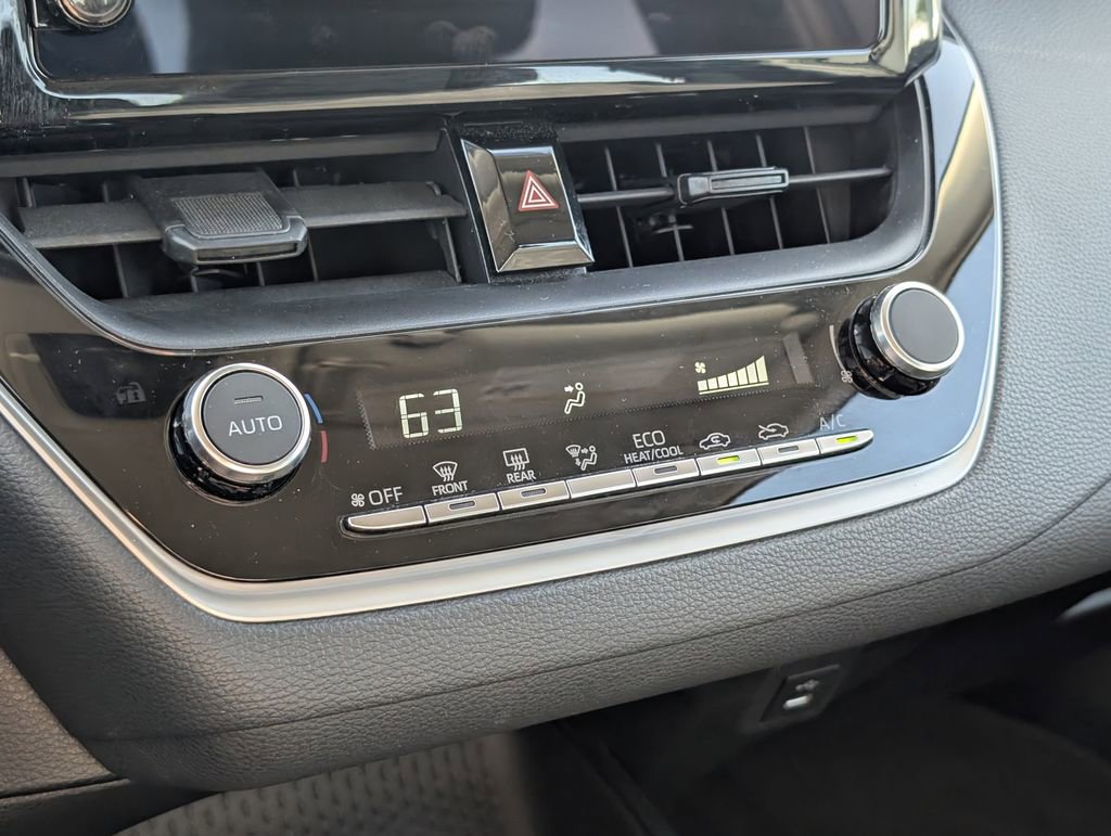Used 2023 Toyota Corolla LE image 18