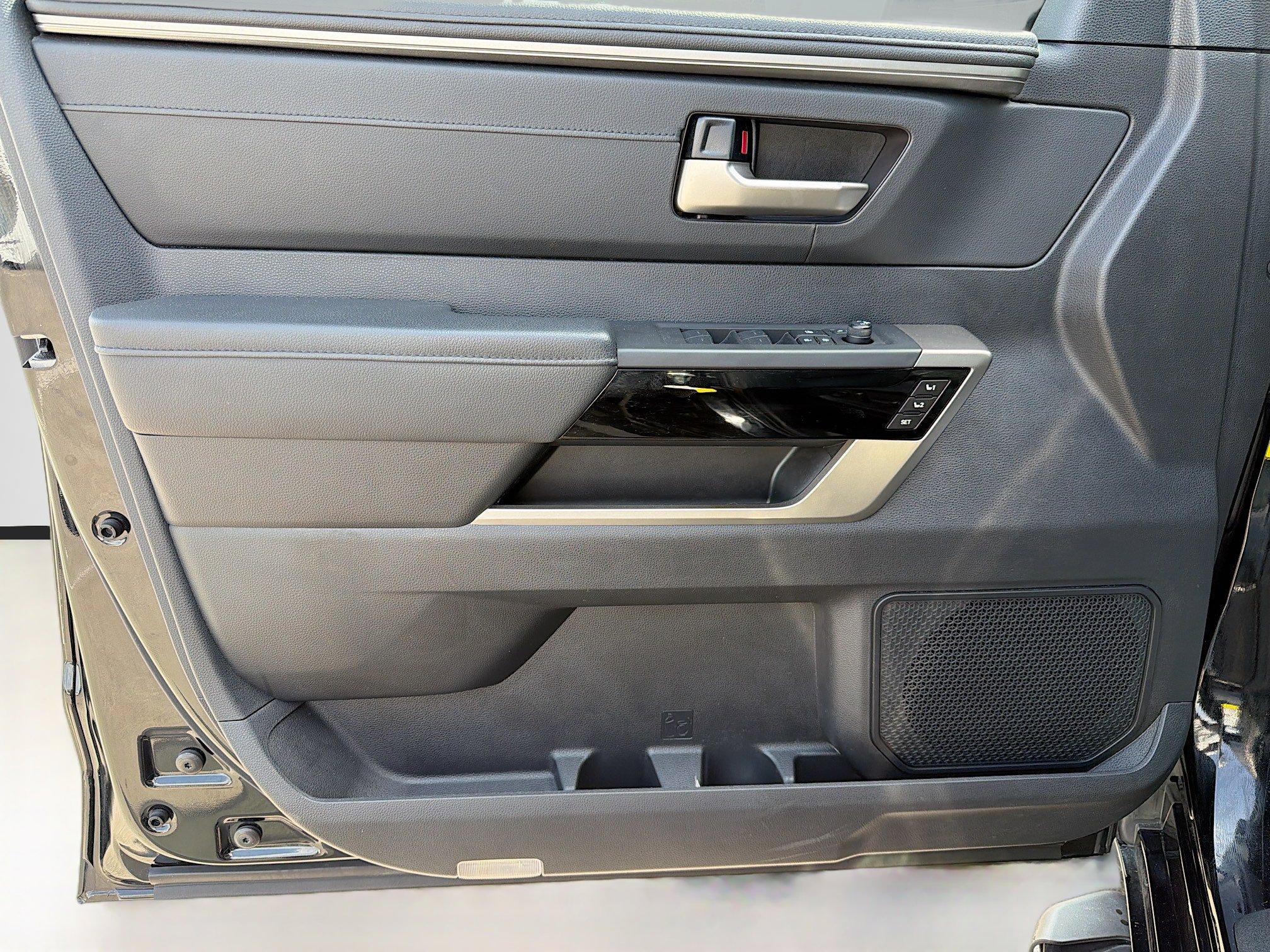 Used 2024 Toyota Tundra Limited w/ Power Package RWD image 20