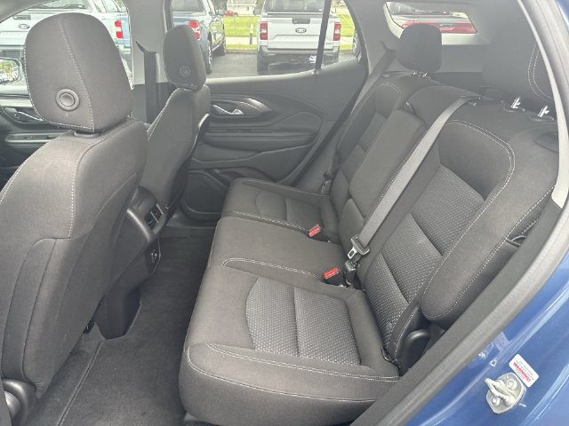 Used 2024 GMC Terrain SLE AWD/4WD image 32