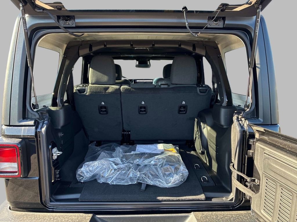 New 2026 Jeep Wrangler Unlimited Sport AWD/4WD image 4