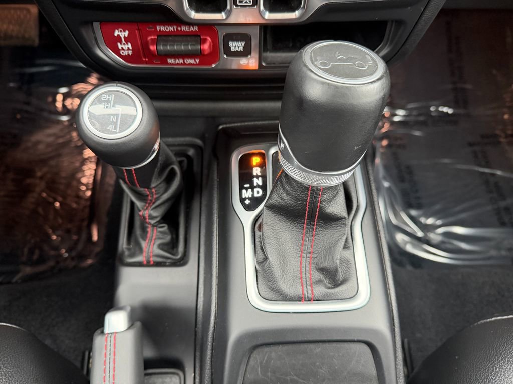 Used 2019 Jeep Wrangler Unlimited Rubicon w/ Dual Top Group image 30