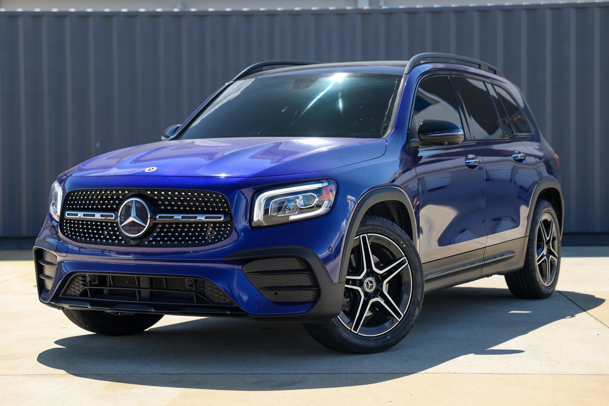 Used 2021 Mercedes-Benz GLB 250 image 1