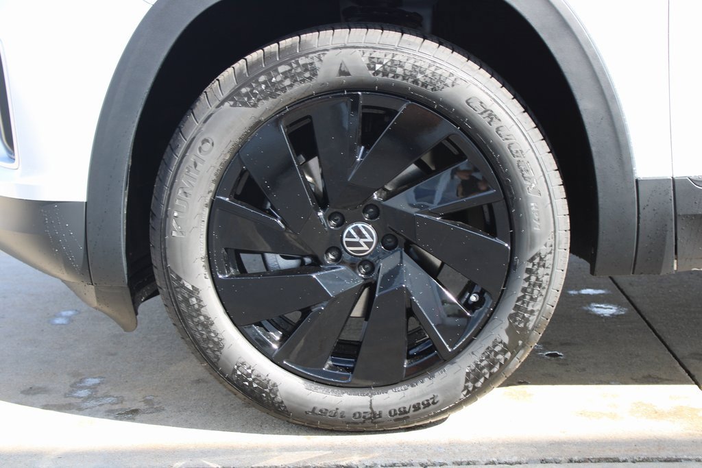 New 2026 Volkswagen Atlas SE image 23