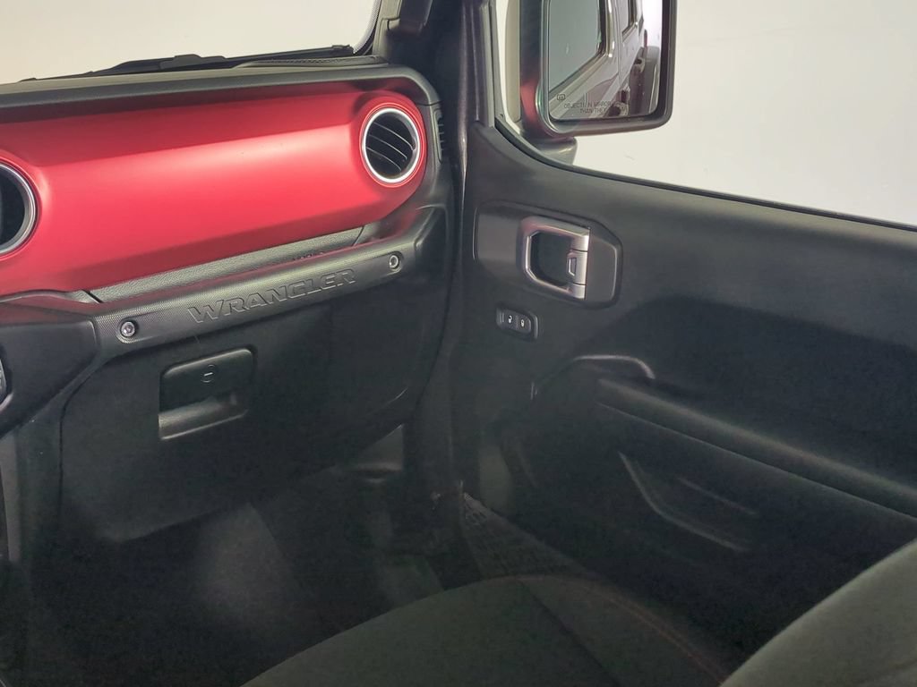 Used 2022 Jeep Wrangler Unlimited Rubicon AWD/4WD image 19