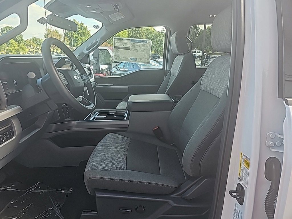 New 2026 Ford F250 XLT w/ XLT Premium Package image 9