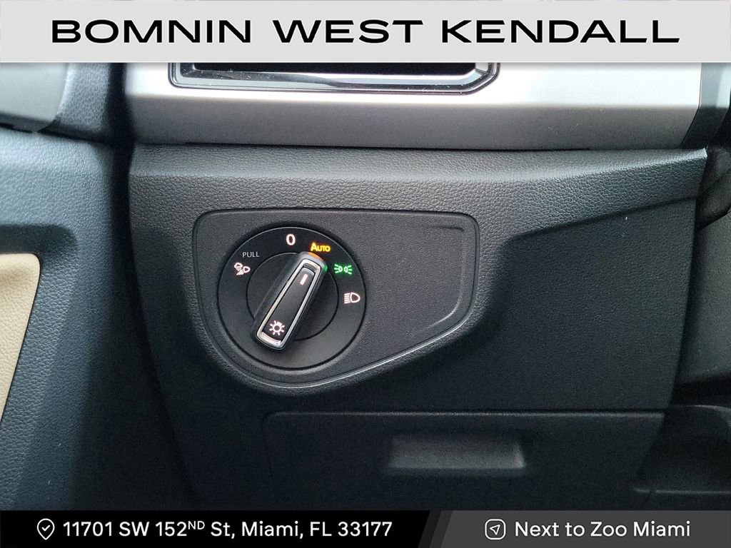 Used 2020 Volkswagen Atlas Cross Sport SEL image 26