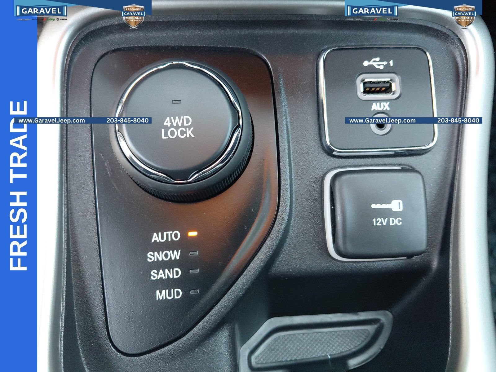 Used 2019 Jeep Compass Latitude w/ Popular Equipment Group AWD/4WD image 10