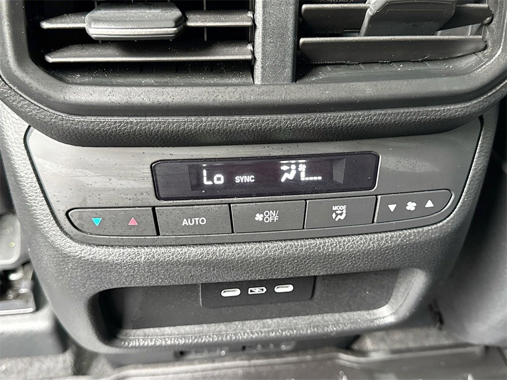 Used 2024 Honda Pilot EX-L image 24