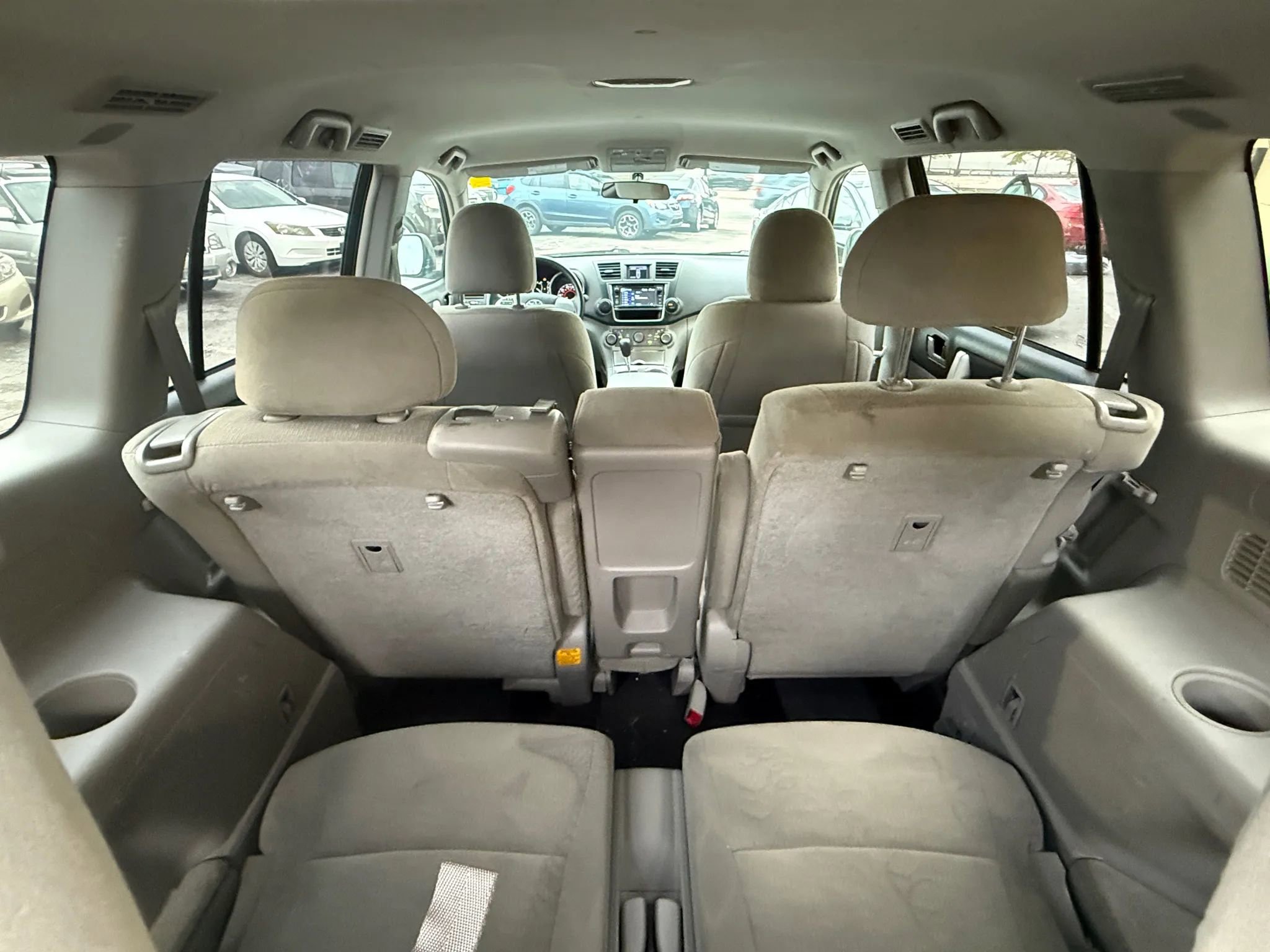 Used 2013 Toyota Highlander SE image 16