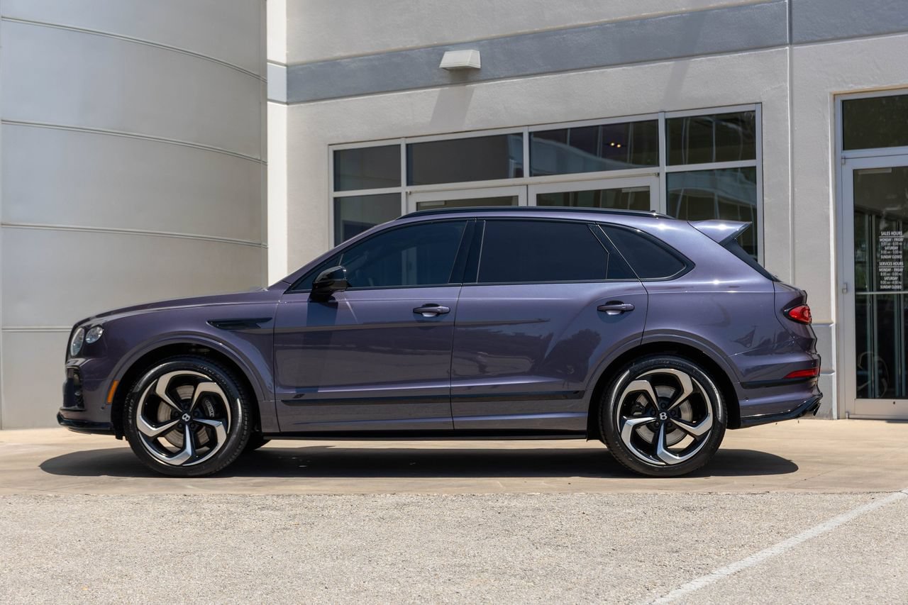 Certified 2023 Bentley Bentayga AWD/4WD image 21