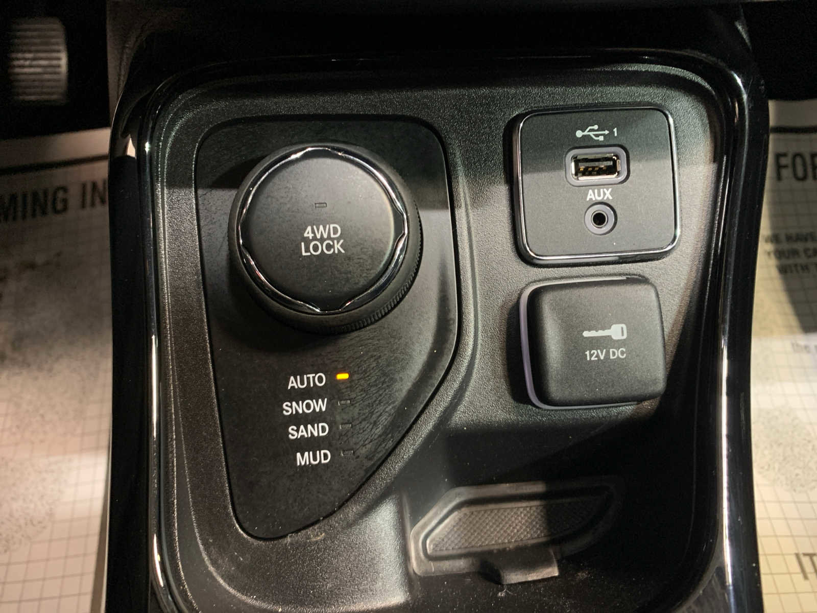 Used 2021 Jeep Compass Latitude w/ Sun and Sound Group image 8