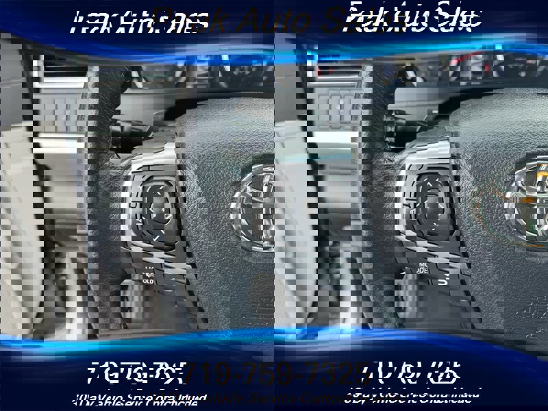 Used 2015 Toyota Camry SE image 16