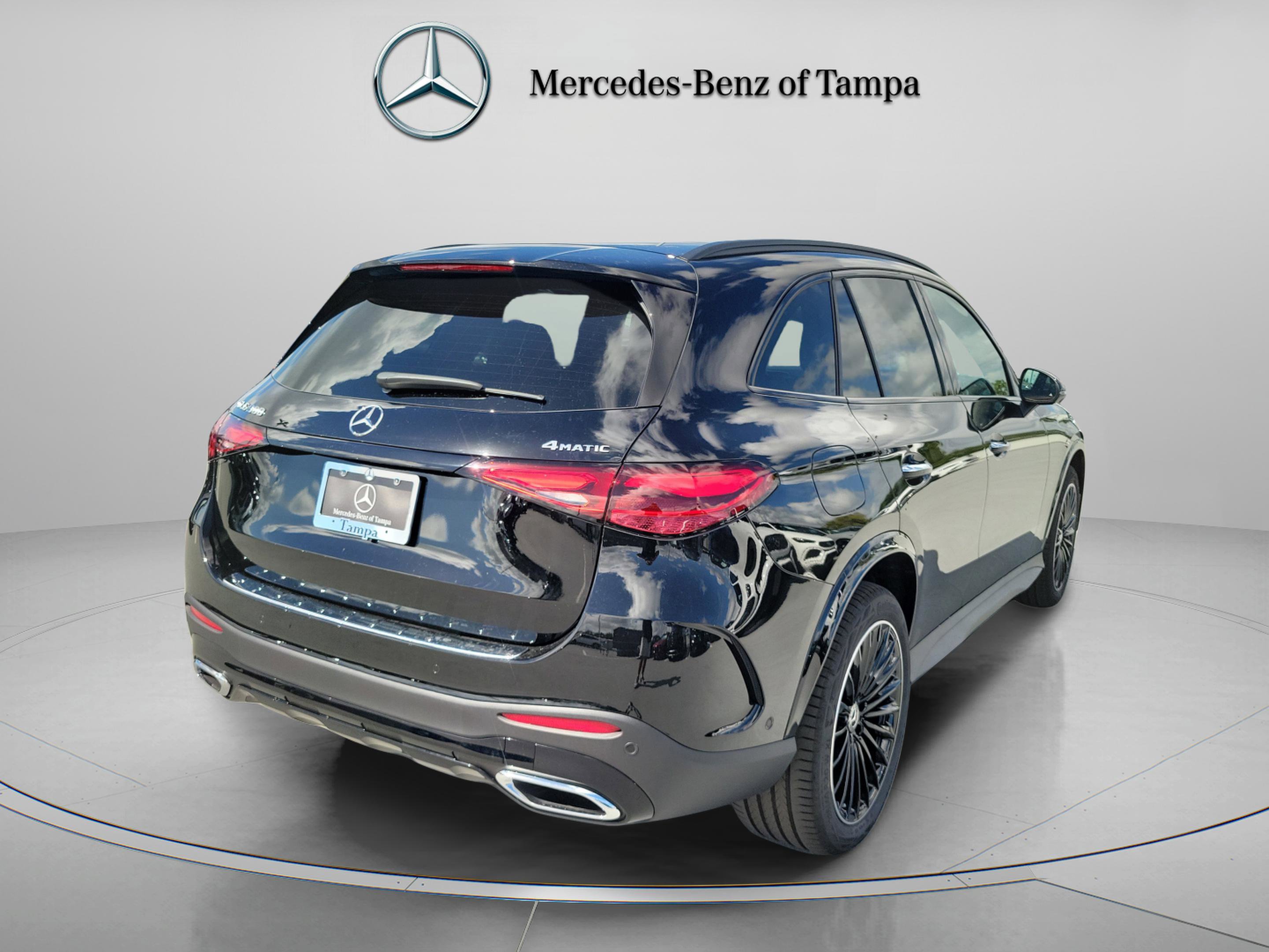 Certified 2026 Mercedes-Benz GLC 300 4MATIC image 4