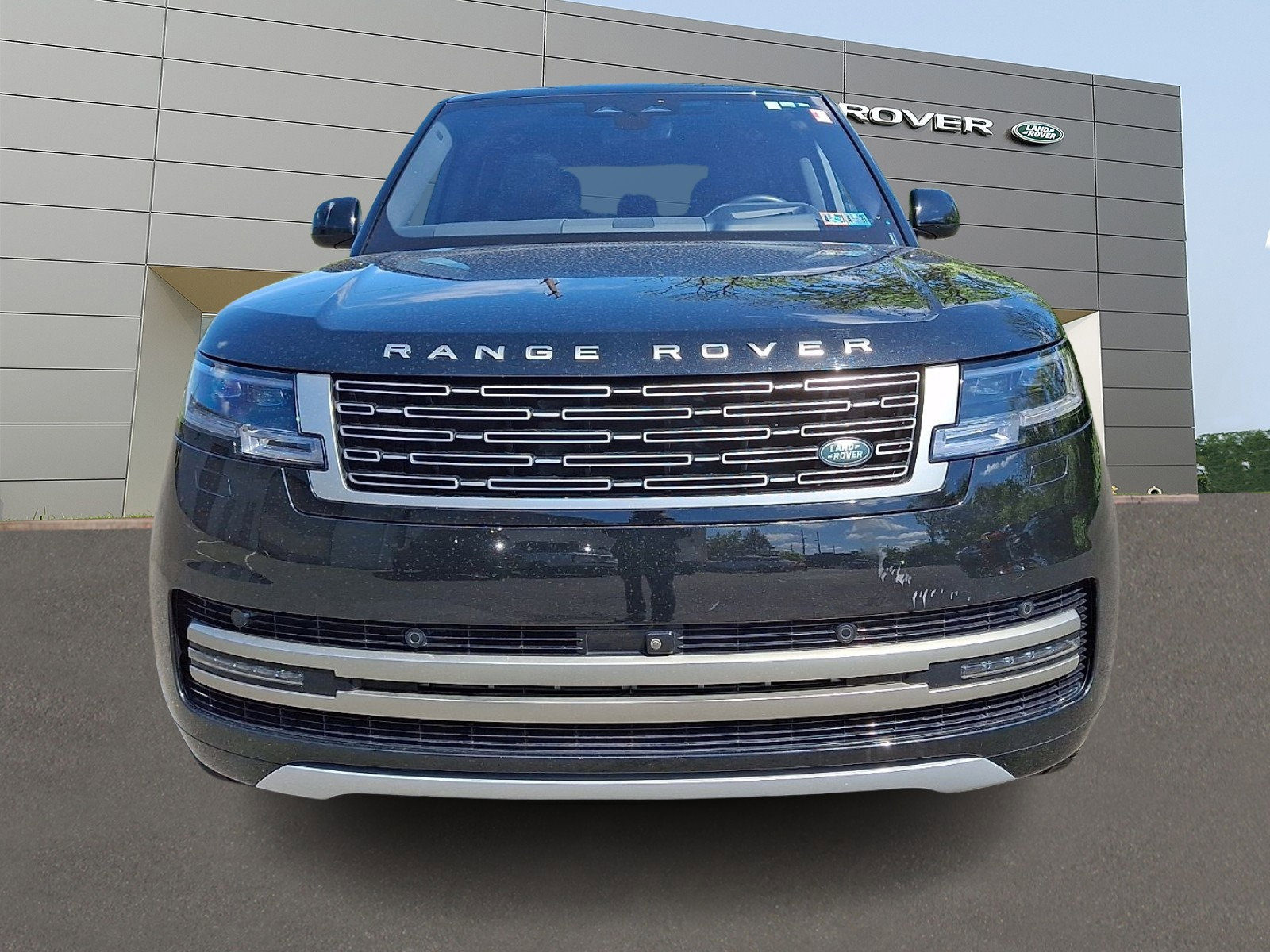 Used 2023 Land Rover Range Rover SE AWD/4WD image 8