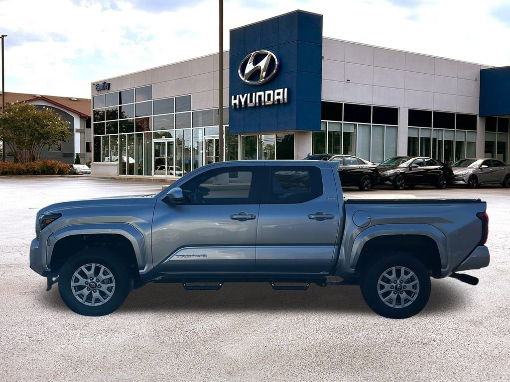 Used 2024 Toyota Tacoma SR5 image 2