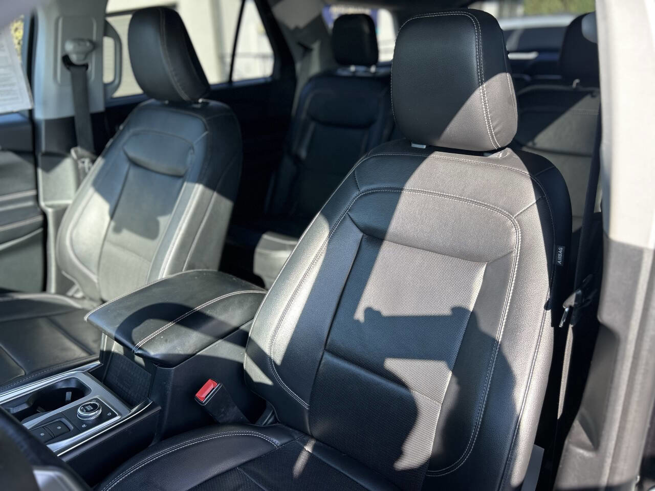 Used 2021 Ford Explorer Limited w/ Equipment Group 301A image 16