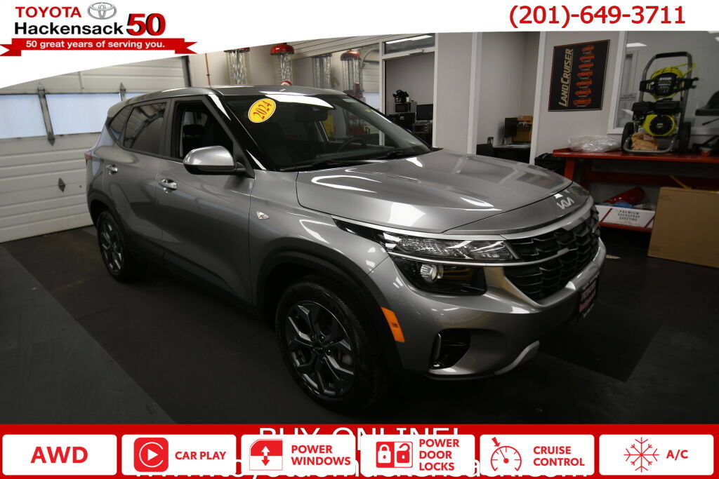 Used 2024 Kia Seltos LX