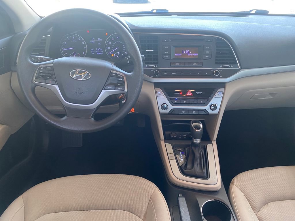 Used 2017 Hyundai Elantra SE FWD image 30