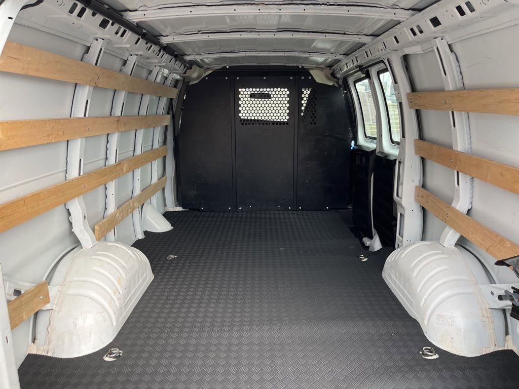 Used 2024 Chevrolet Express 2500 w/ Driver Convenience Package image 16