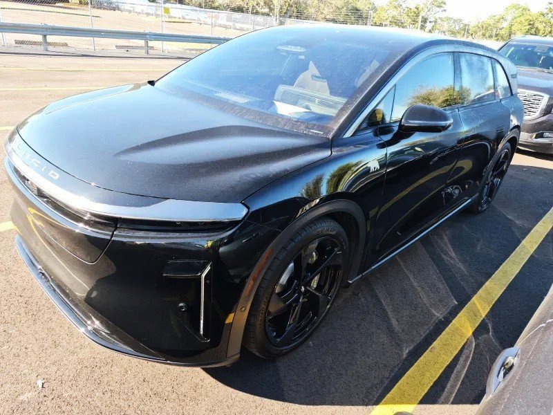 Used 2026 Lucid Gravity Dream image 3