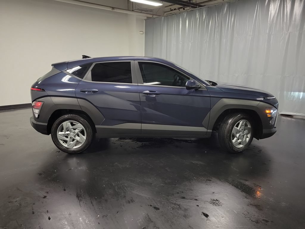 Used 2025 Hyundai Kona SE FWD image 9