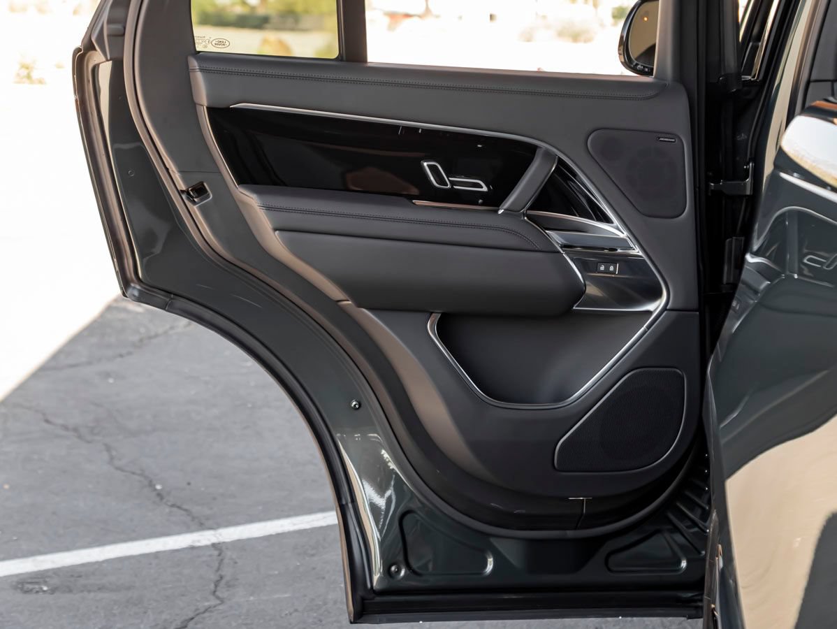 New 2026 Land Rover Range Rover SE AWD/4WD image 23