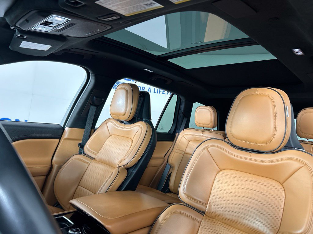 Used 2023 Lincoln Aviator Black Label w/ Dynamic Handling Package AWD/4WD image 19