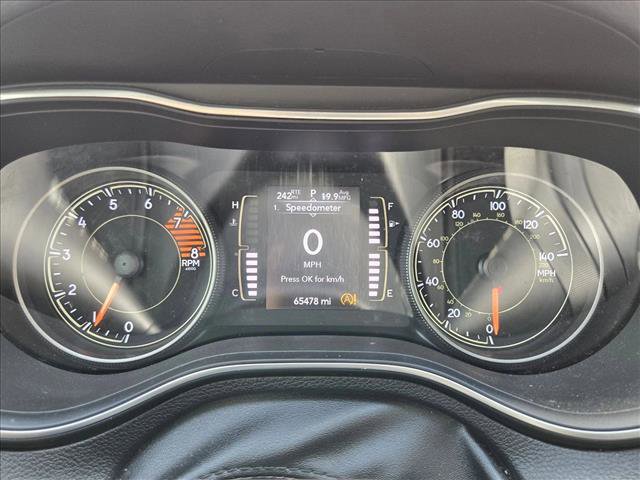 Used 2019 Jeep Cherokee Latitude Plus w/ Comfort/Convenience Group image 11