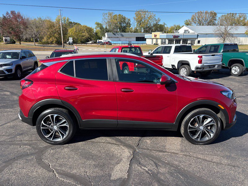 Used 2021 Buick Encore GX Select image 2