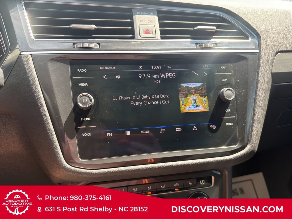 Used 2021 Volkswagen Tiguan SEL AWD/4WD image 17