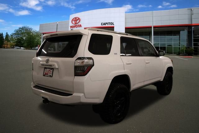 Used 2017 Toyota 4Runner SR5 image 2