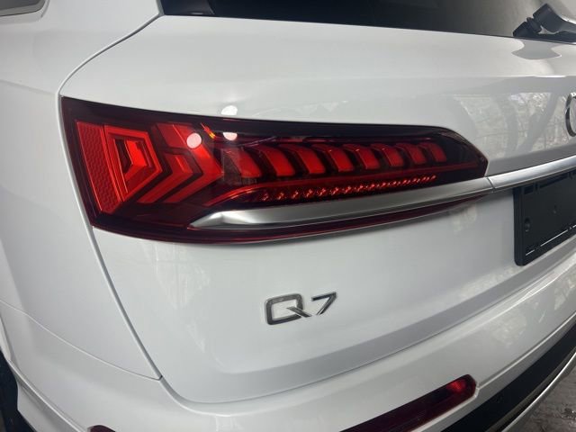 Certified 2023 Audi Q7 2.0T Premium Plus AWD/4WD image 15