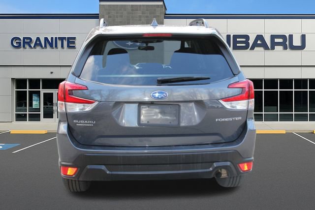 Used 2023 Subaru Forester Premium AWD/4WD image 9