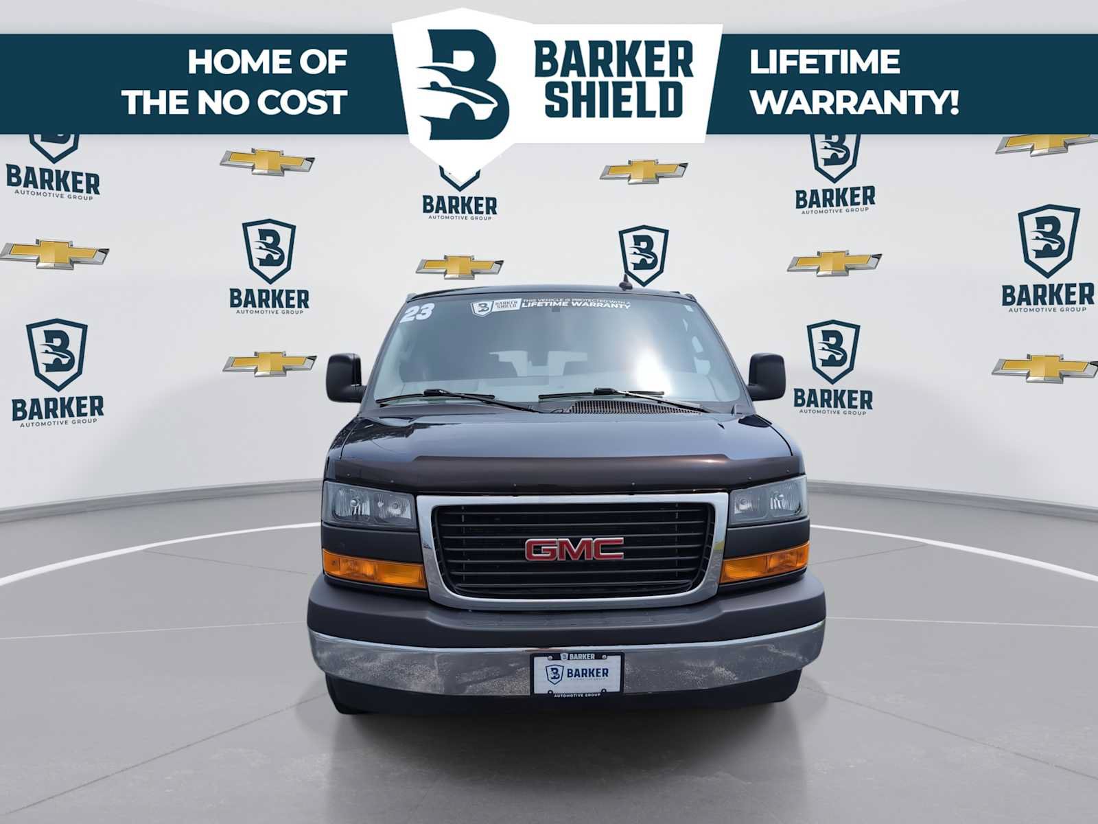 Used 2023 GMC Savana 2500 RWD image 3