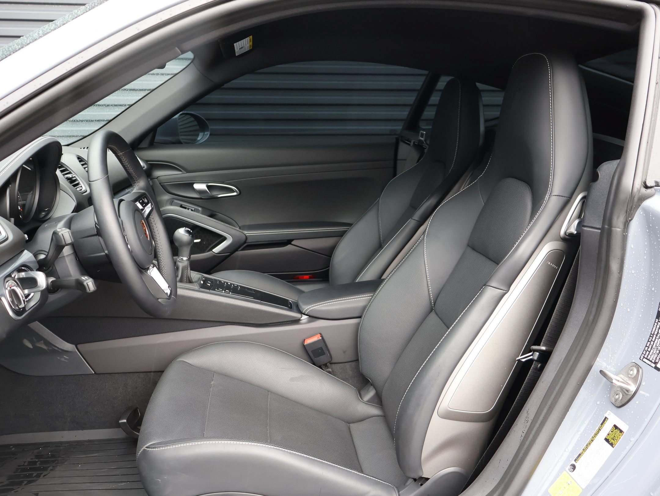 Certified 2025 Porsche 718 Cayman RWD image 5