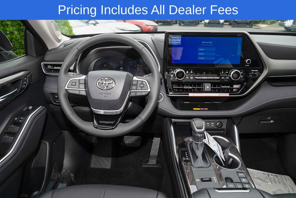 New 2026 Toyota Highlander Limited AWD/4WD image 8