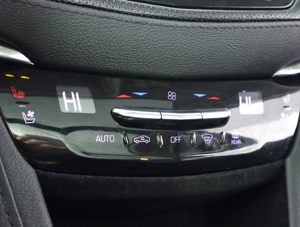 Used 2019 Cadillac XT5 Premium Luxury image 22