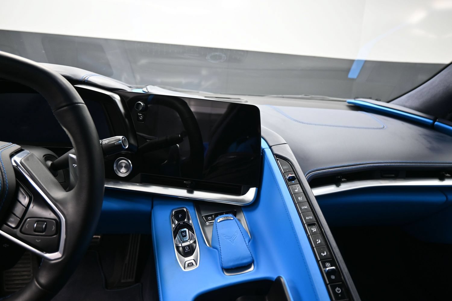 Used 2022 Chevrolet Corvette Stingray Premium Cpe w/ Z51 Performance Package RWD image 12