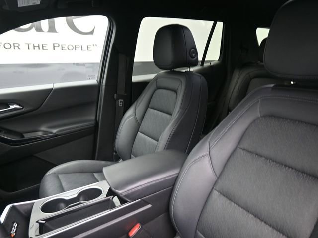 Used 2025 Chevrolet Equinox LT w/ Convenience Package II image 16