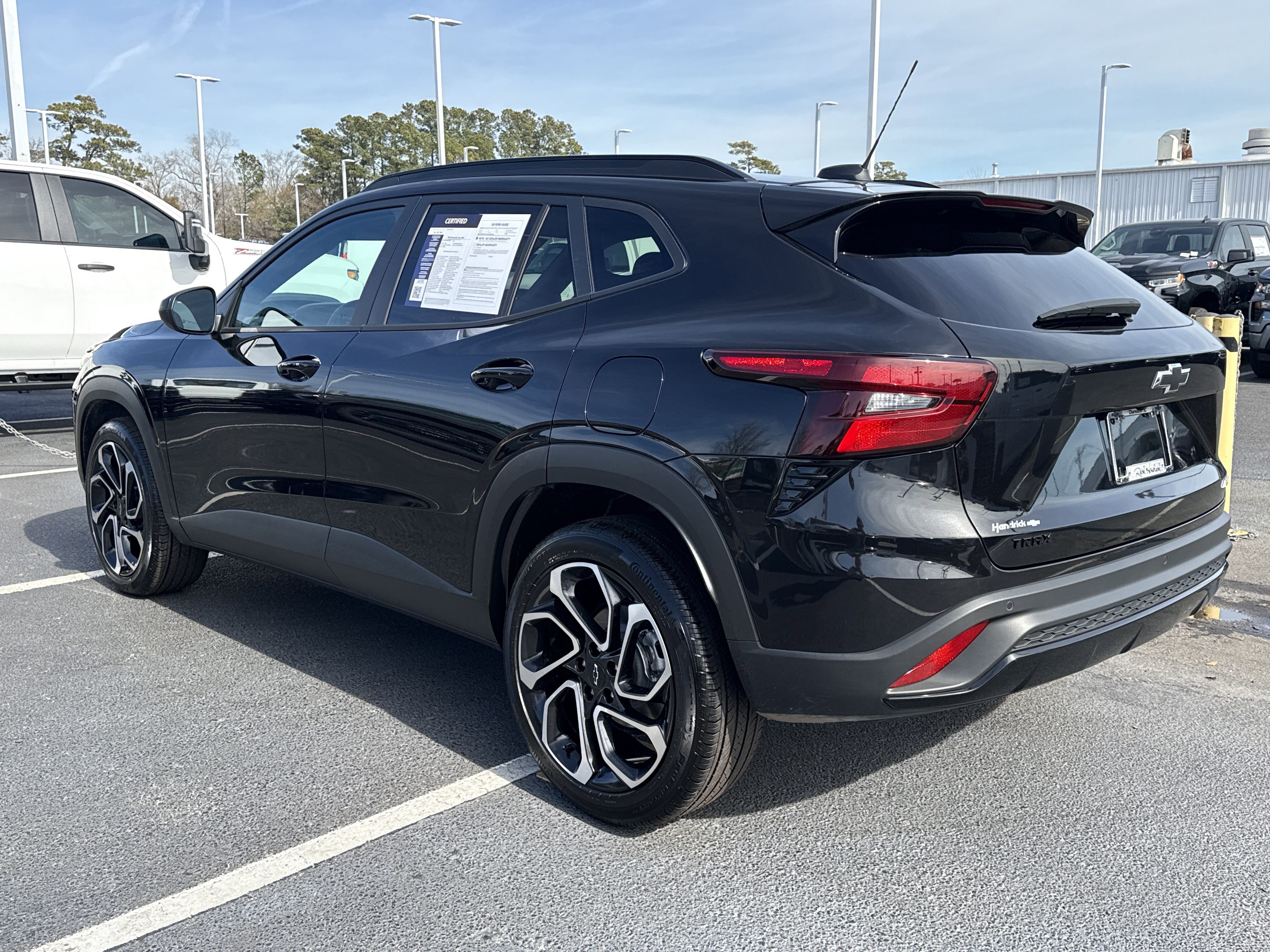 Certified 2025 Chevrolet Trax RS w/ Driver Confidence Package image 12