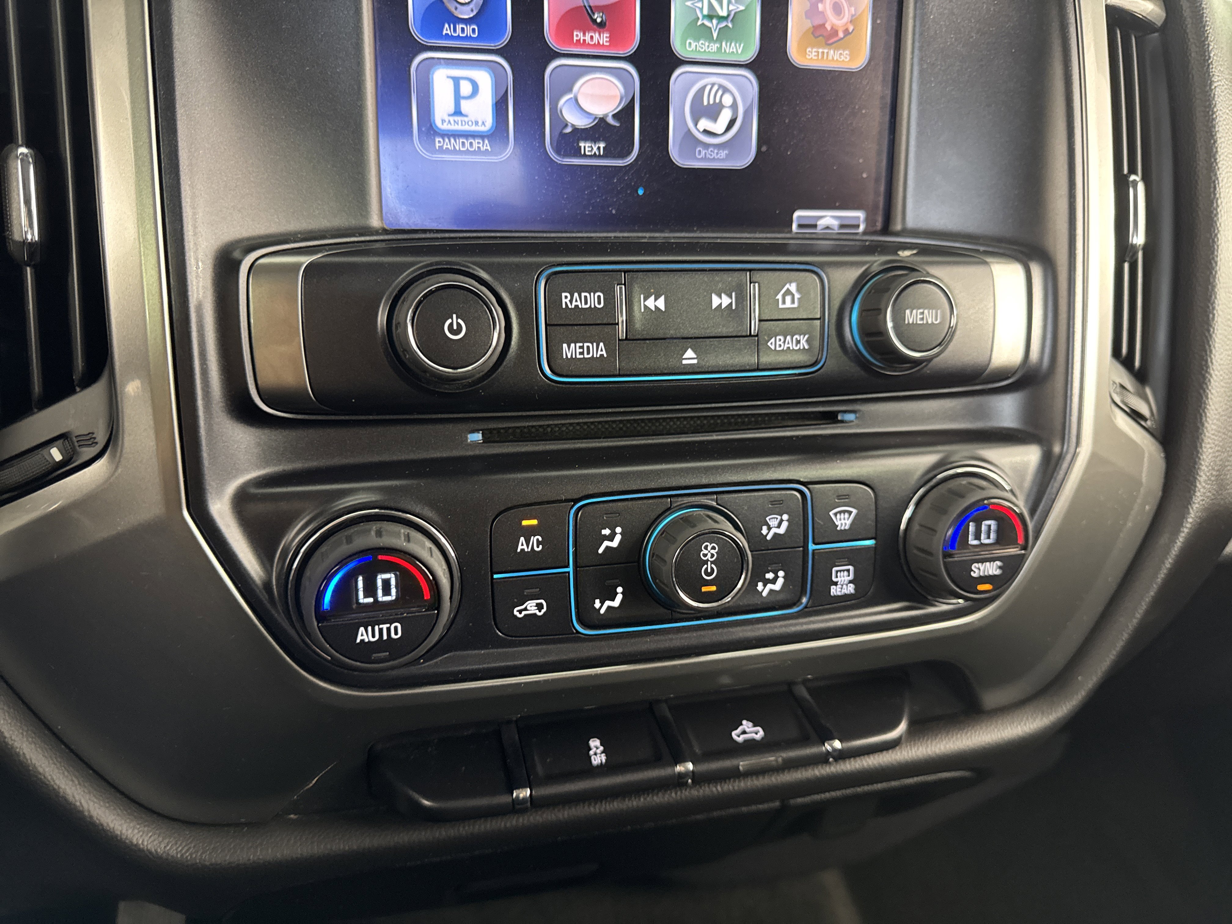 Used 2015 Chevrolet Silverado 1500 LT w/ LT Convenience Package RWD image 29