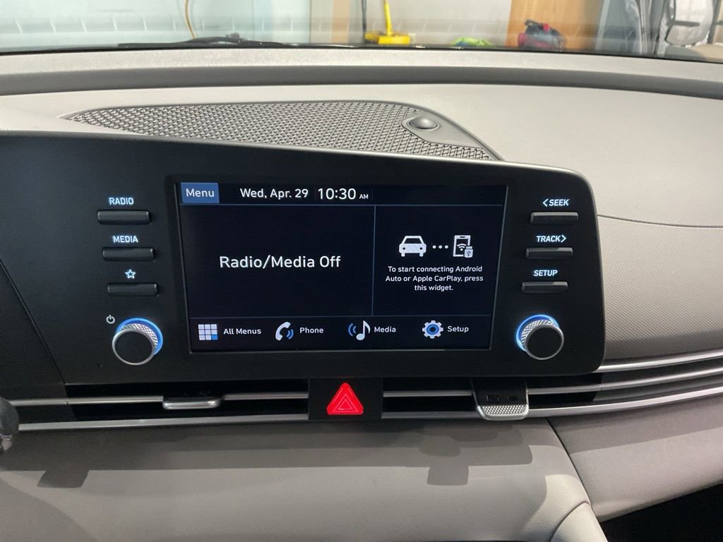 New 2026 Hyundai Elantra SE FWD image 14