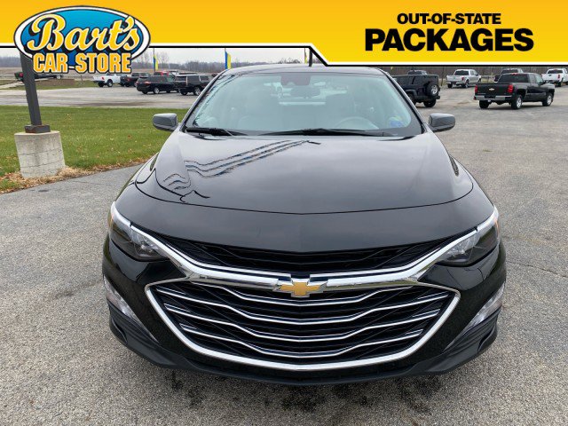 Used 2025 Chevrolet Malibu LT image 2
