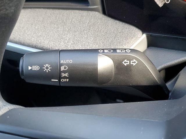 New 2026 Nissan Kicks SV w/ SV Premium Package AWD/4WD image 15