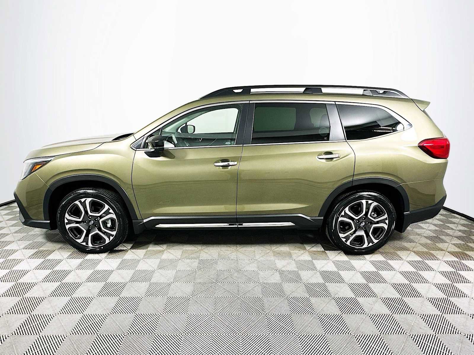 New 2026 Subaru Ascent Touring image 4